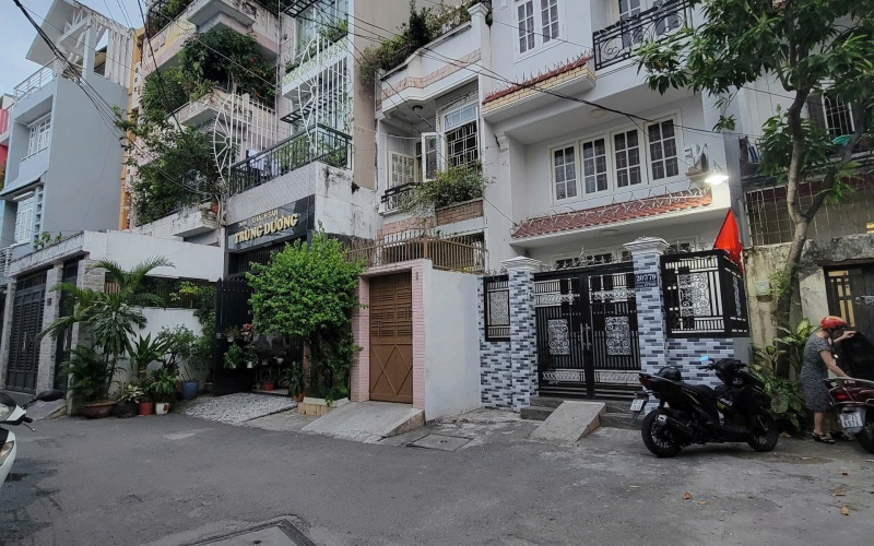 Bán nhà hẻm 1 sẹc đường Nguyễn Văn Đậu, phường 11, quận Bình Thạnh 