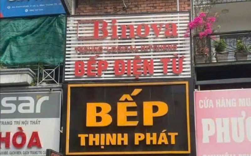 Nhà phố mặt tiền đường Bạch Đằng, phường 24, quận Bình Thạnh 