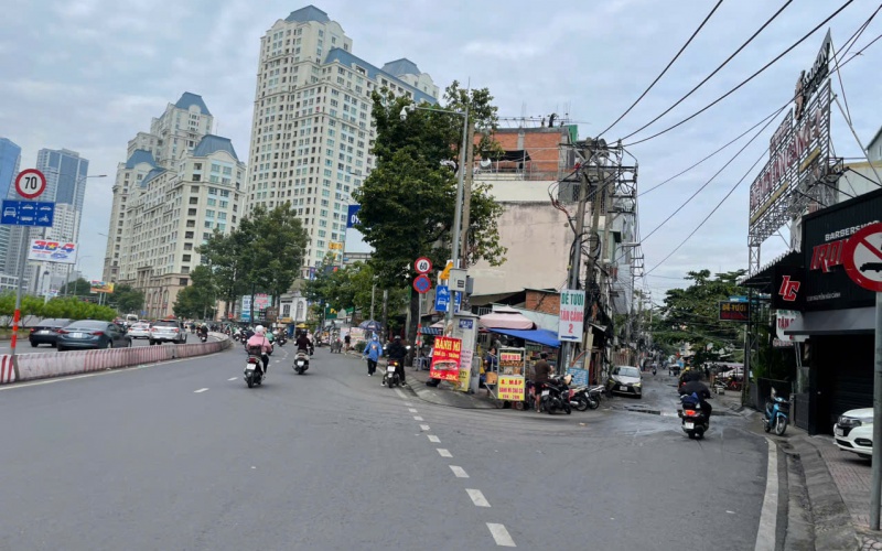 Bán nhà hẻm 1 sẹc (rộng 5,98m) Nguyễn Hữu Cảnh, P22, Bình Thạnh 