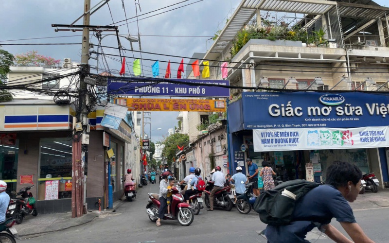 Bán nhà 2 sẹc (cách đườngchính 100m), hẻm rộng đường Lê Quang Định, quận Bình Thạnh