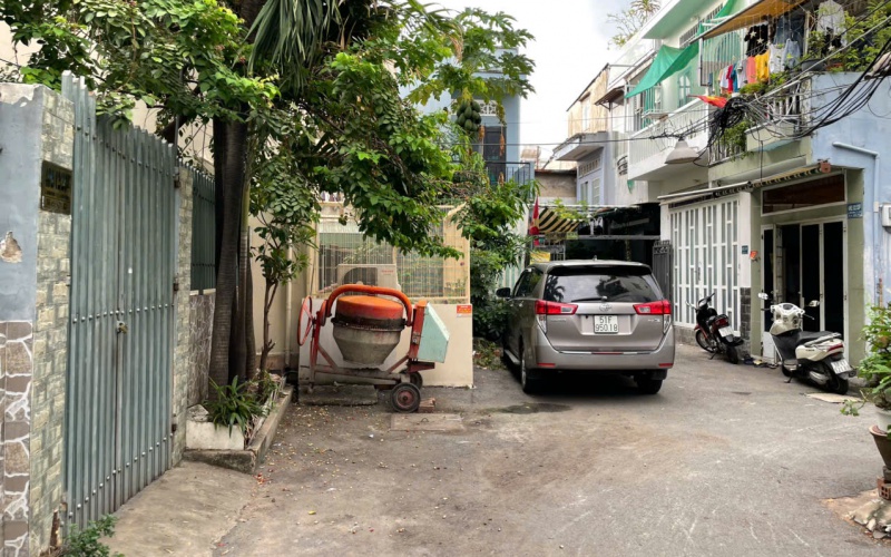 Bán nhà 2 sẹc (cách đườngchính 100m), hẻm rộng đường Lê Quang Định, quận Bình Thạnh