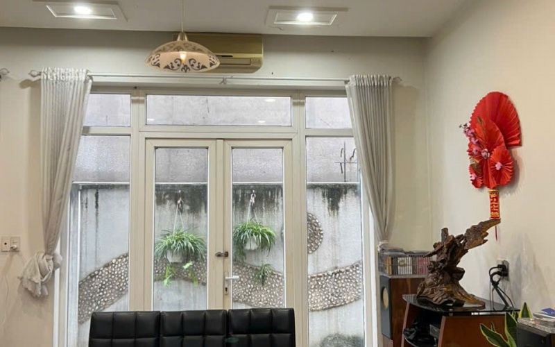 Bán nhà hẻm 1 sẹc, rộng 8m, đường 11, Trường Thọ, Thủ Đức